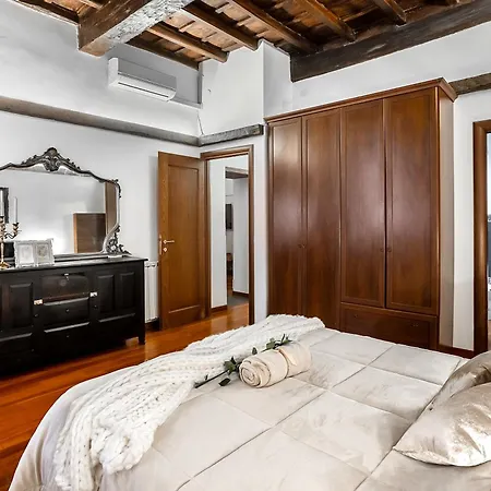 Trevi Fountain Luxury * 罗马